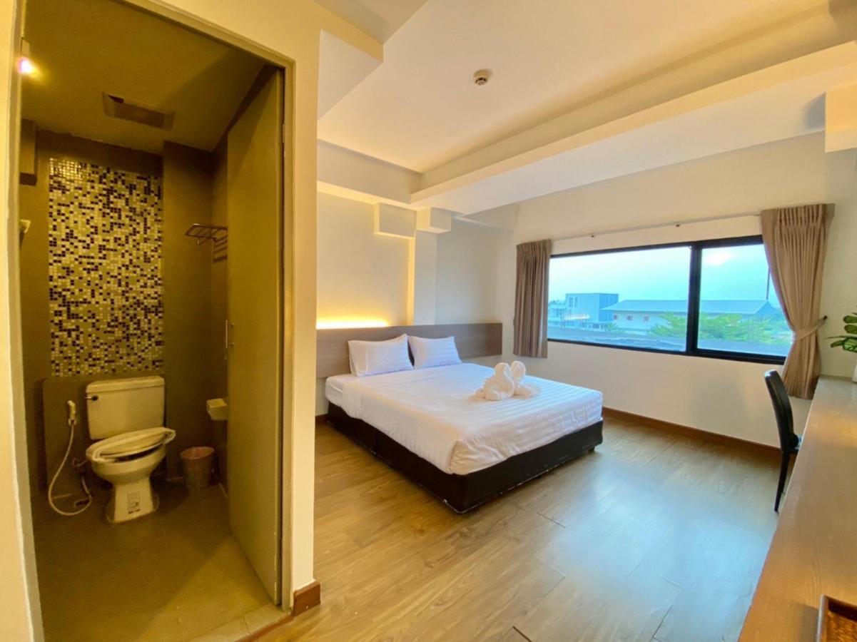 View Dee Bkk Airport Residence Бангкок Екстер'єр фото
