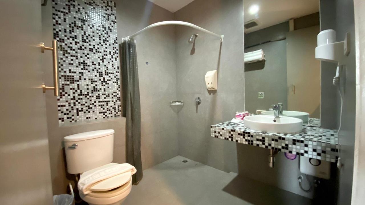 View Dee Bkk Airport Residence Бангкок Екстер'єр фото