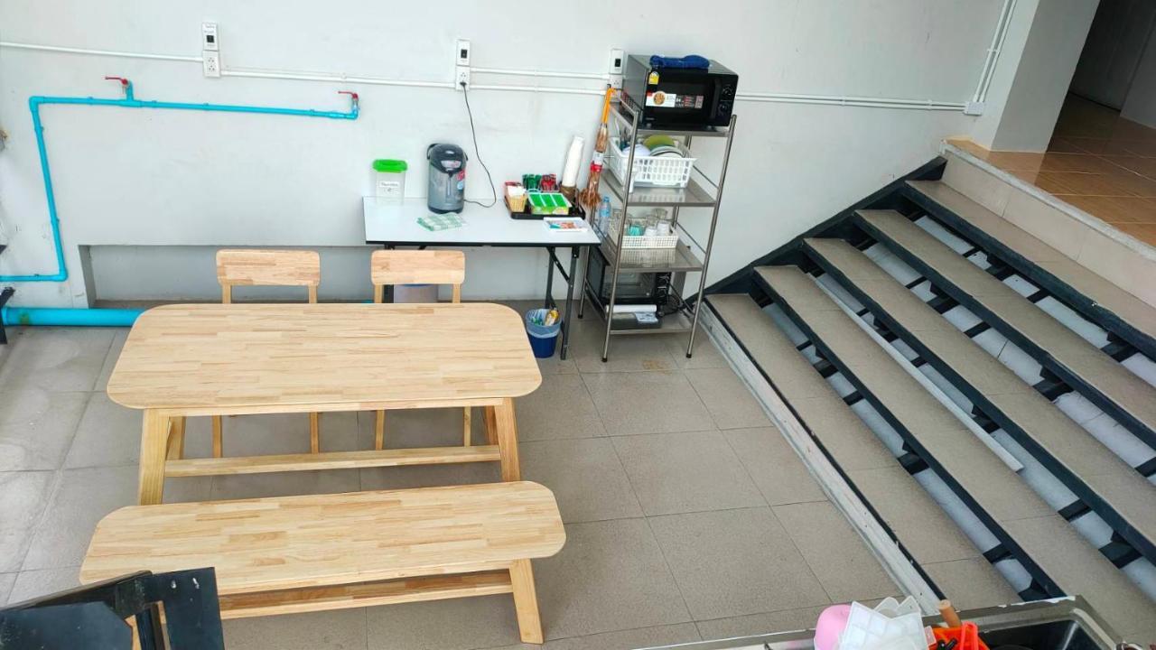 View Dee Bkk Airport Residence Бангкок Екстер'єр фото