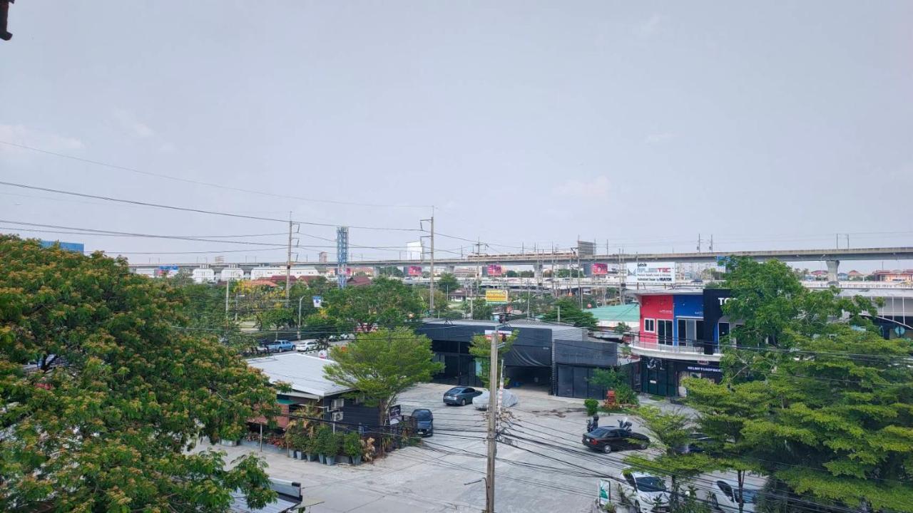 View Dee Bkk Airport Residence Бангкок Екстер'єр фото