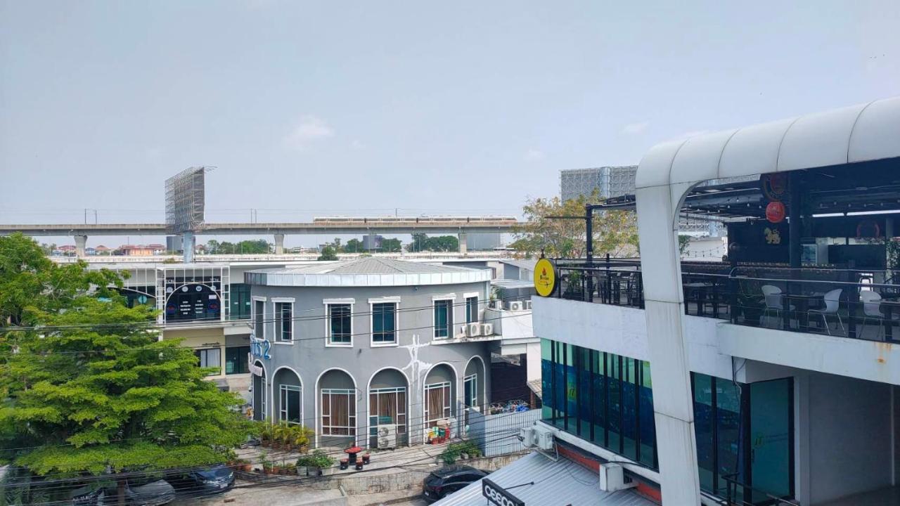 View Dee Bkk Airport Residence Бангкок Екстер'єр фото